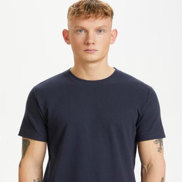 short sleeve  round neckt Textured 100% cotton matinique jermane t-shirt  medium - Picture 1 of 9